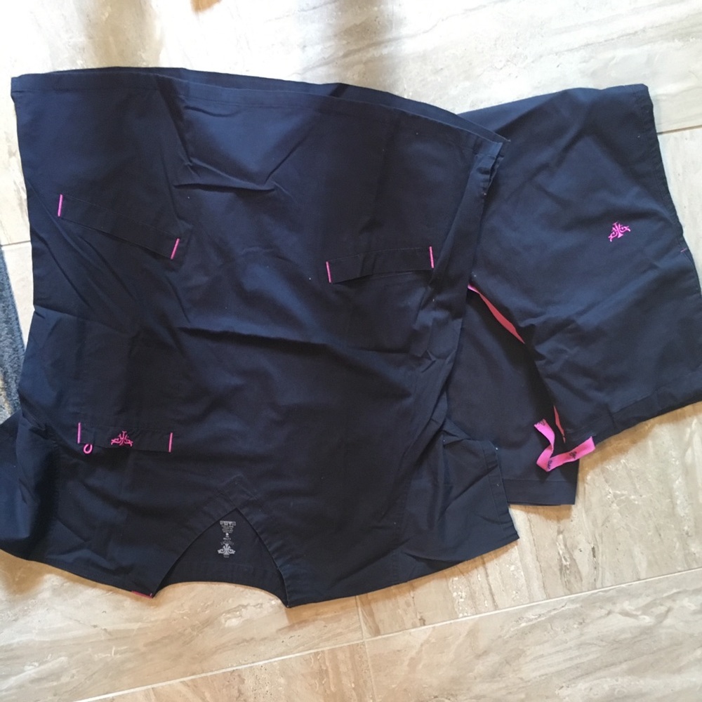 Med couture E-Z Flex scrub set